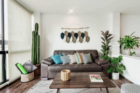 Boho chic & cozy apartment with fast wifi 100 mbps